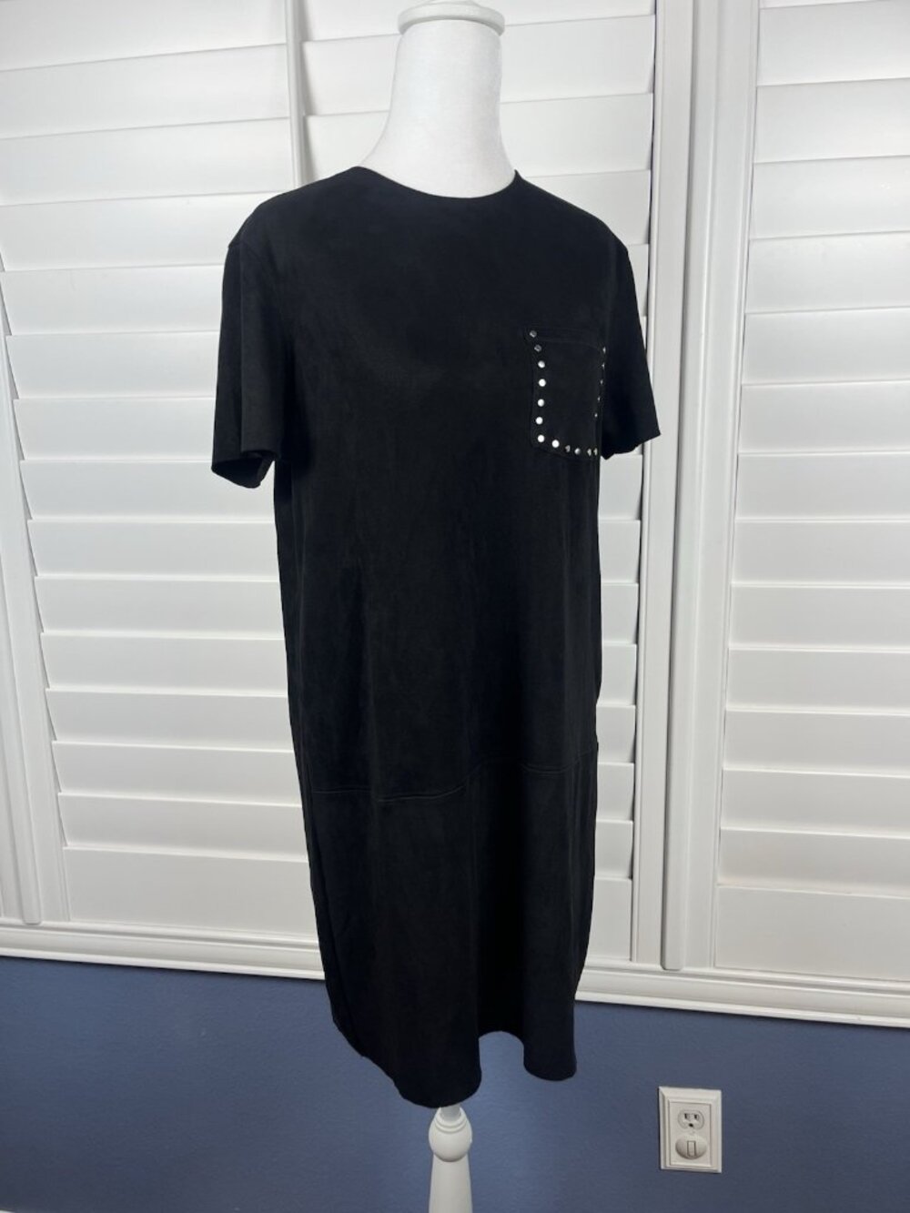 Olivaceous Black Faux Suede Shift Women’s Dress Studded Pocket Size M - Picture 2 of 7